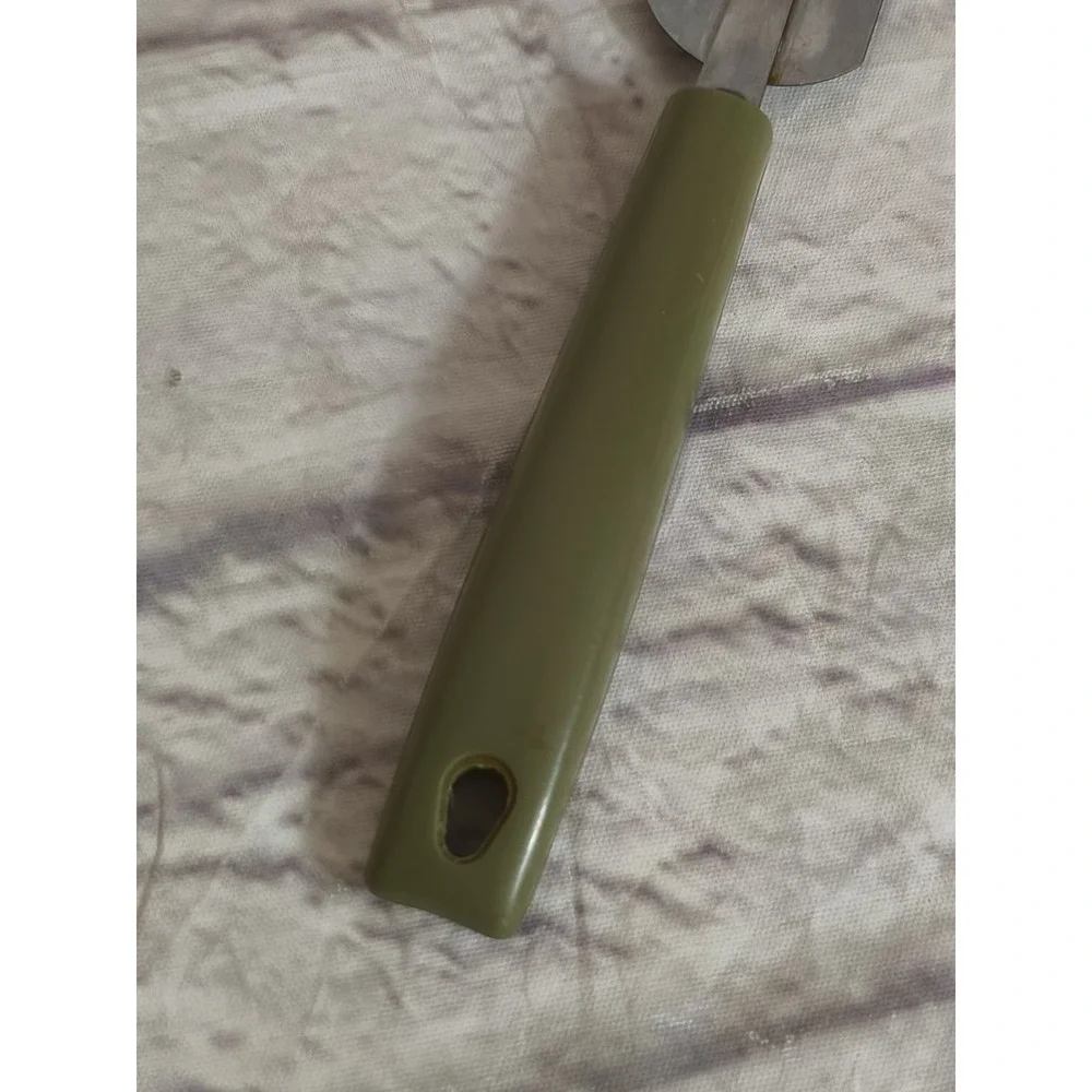Vintage EKCO Spatula Spreader Cake Icing Avocado Green Plastic Handle Utensil